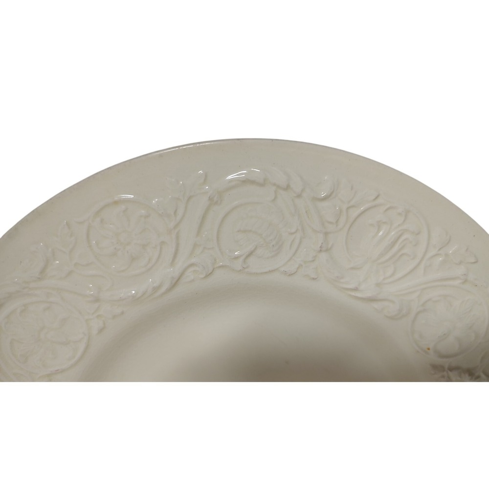 Wedgwood of Etrunia and Barlaston Dinner Plate Patrician Ivory 10.5 Inches - Picture 3 of 10